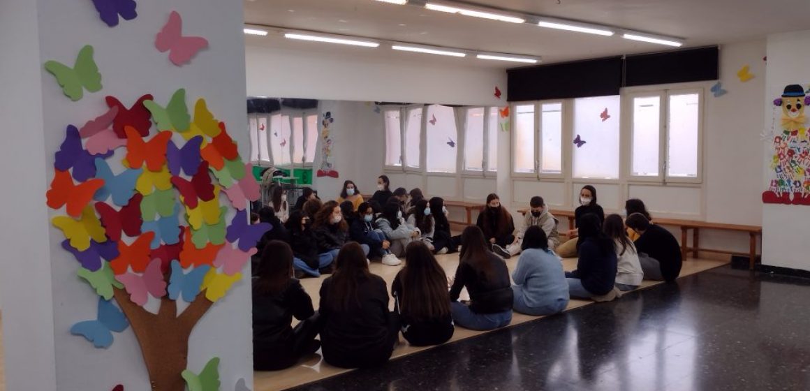 Taller de Teatre al CFGS d'Educació Infantil amb PlàuditeTeatre. 13 d'abril del 2022