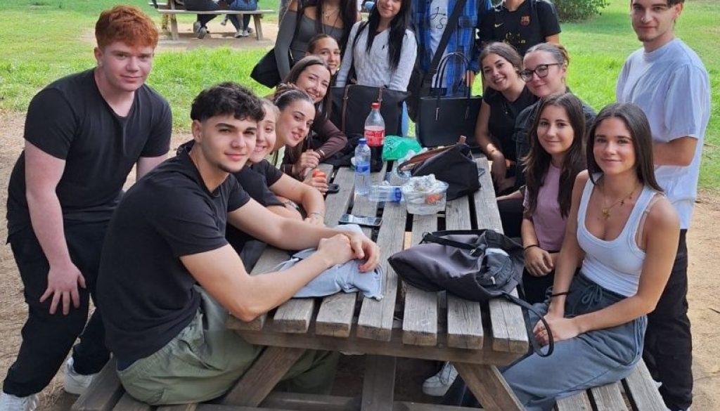 01_CE Dolmen Dinar del Traje Cicles Formatius Grau Superior Laboratori Educacio Infantil Administracio curs 25 26