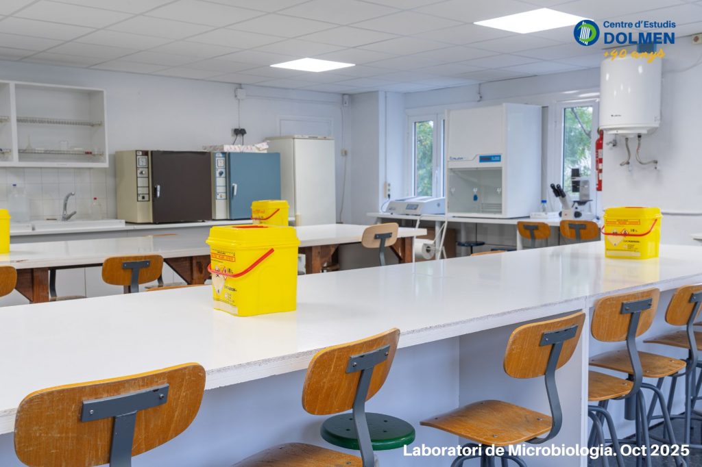 CE DOLMEN Instal·lacions foto Oct 2025 06_Laboratori Microbiologia