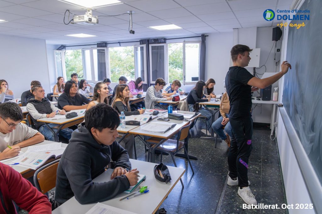 CE Dolmen_Batxillerat_alumnat_classe 25