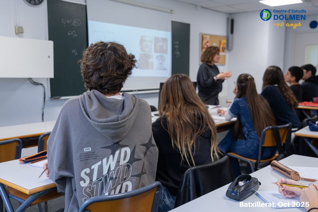 CE Dolmen_Batxillerat_oct 2025 44