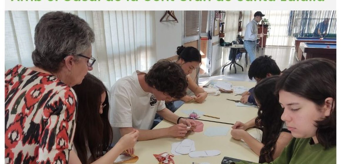 Taller Menstruacio Sostenible_amb el Casal de la Gent Gran_Batxillerat CE Dolmen_ApS_abril 2026